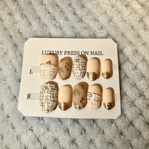 Press on Nails💅 $20 each - Picture 12 of 12
